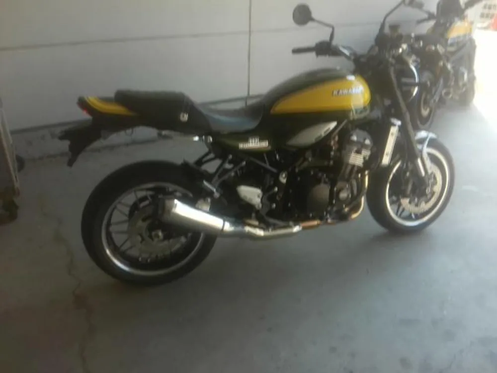 Kawasaki Z900RS 2024, зелёный, фото 4