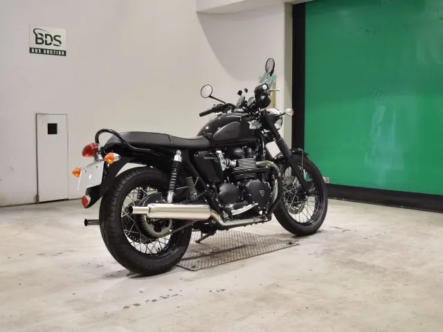 Triumph Bonneville T100 2013, чёрный, фото 5
