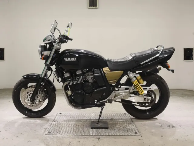 Yamaha XJR400R 1993, чёрный, фото 2