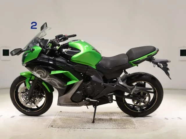 Kawasaki Ninja 400 2017, чёрный, зелёный, фото 2
