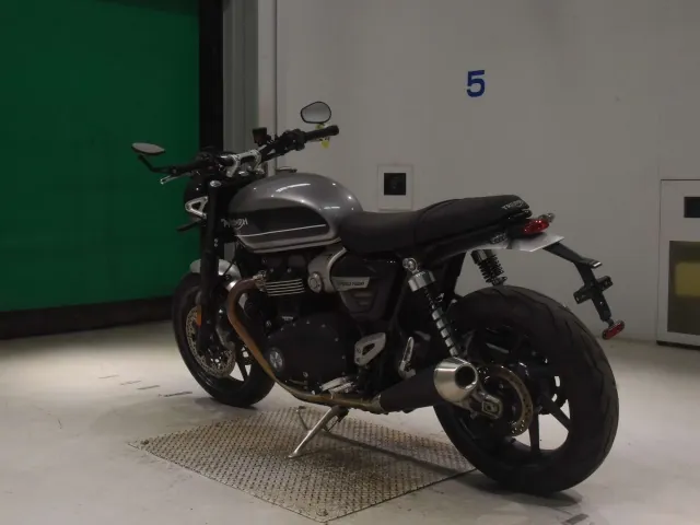Triumph Speed Twin 2020, black | silver, фото 6