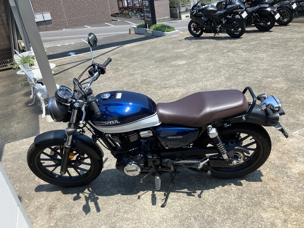 Honda GB350S 2026, white / blue, фото 3