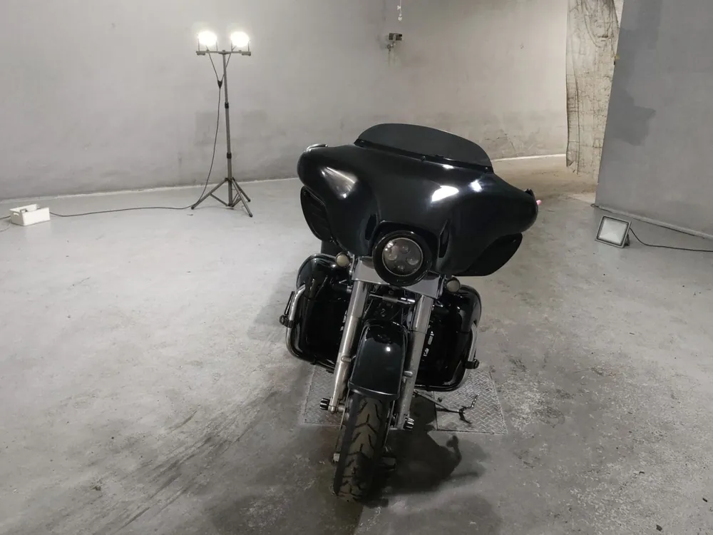 Harley-Davidson Street Glide FLHX1580 2010, чёрный, фото 3