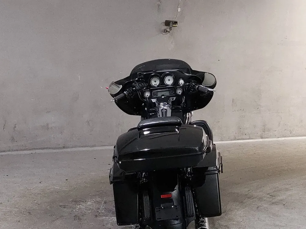 Harley-Davidson Street Glide FLHX1580 2010, чёрный, фото 4