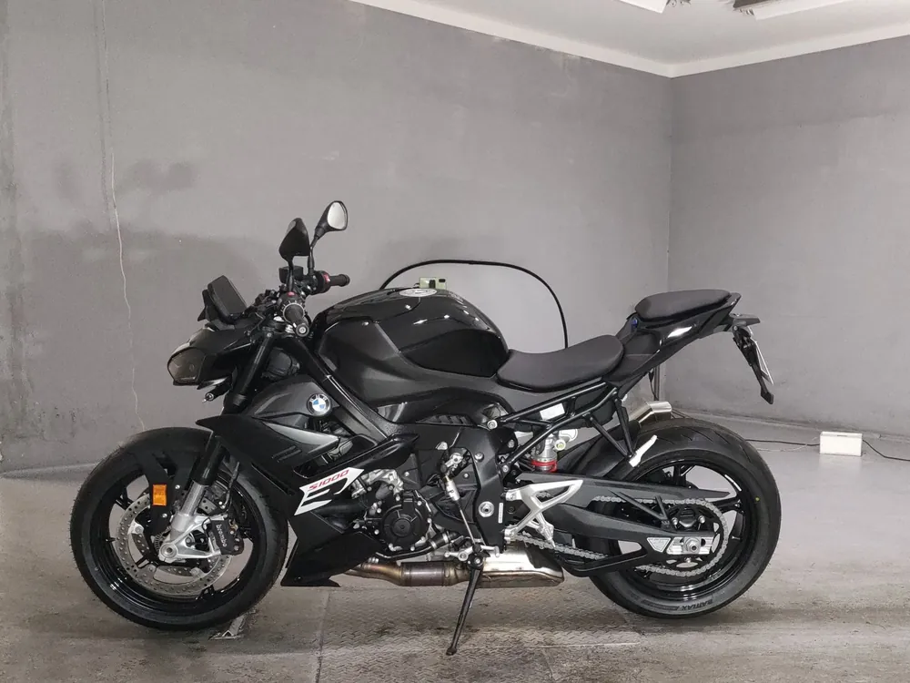 BMW S1000R 2026, чёрный, фото 2