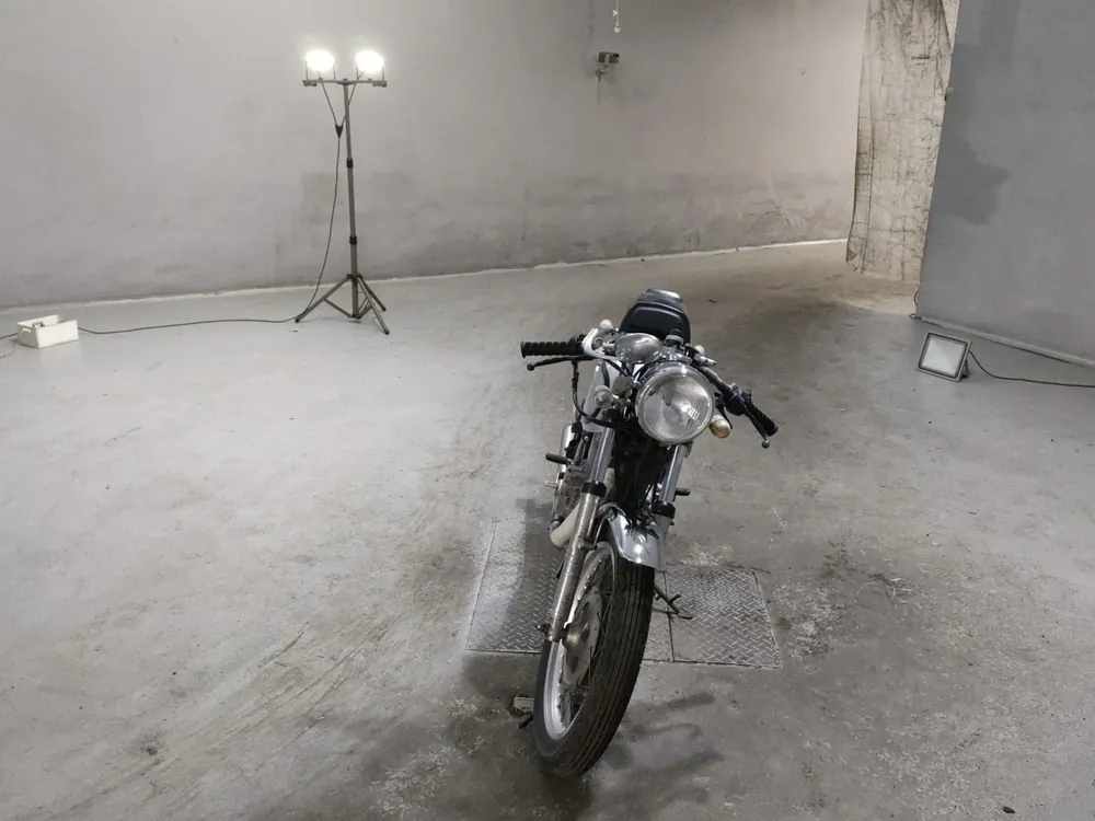 Yamaha SR400 1997, серый, фото 3