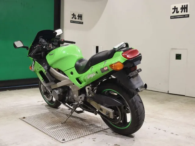 Kawasaki ZX400N 1993, зелёный, фото 6