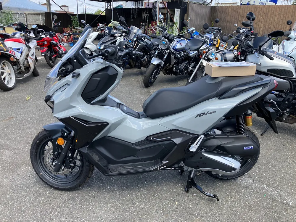 Honda ADV160, серый, фото 2