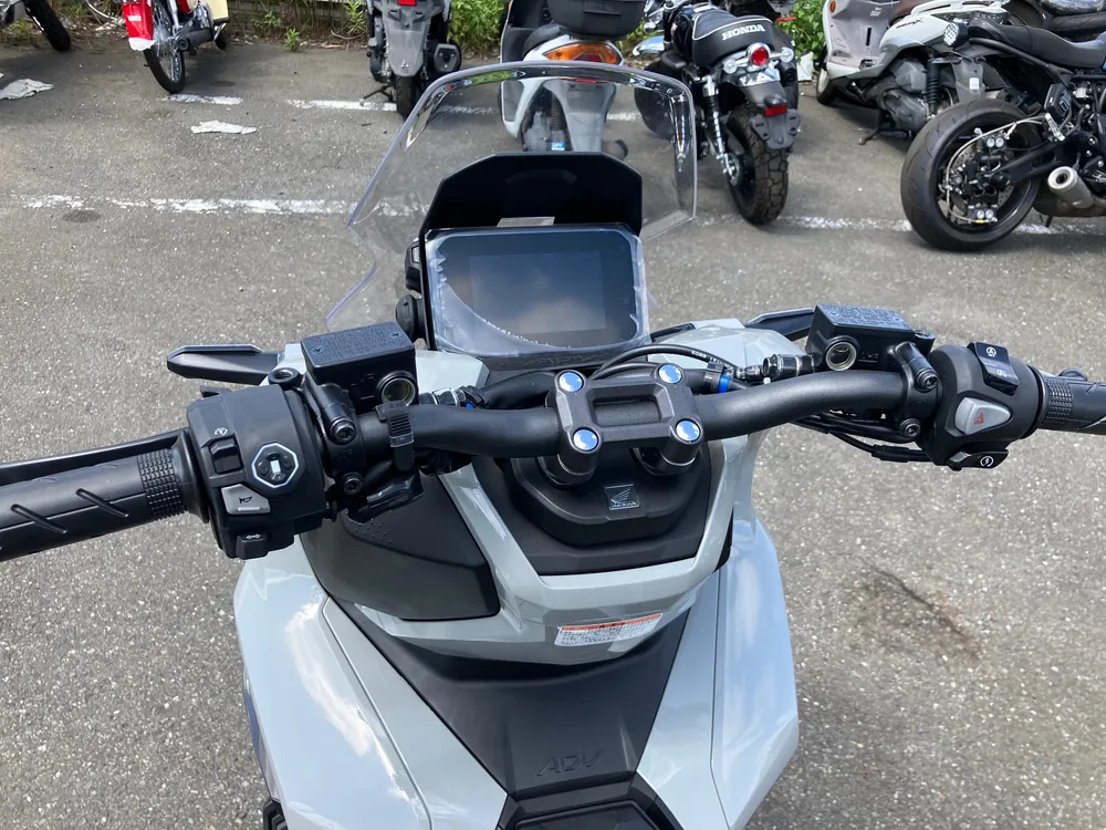 Honda ADV160, серый, фото 3