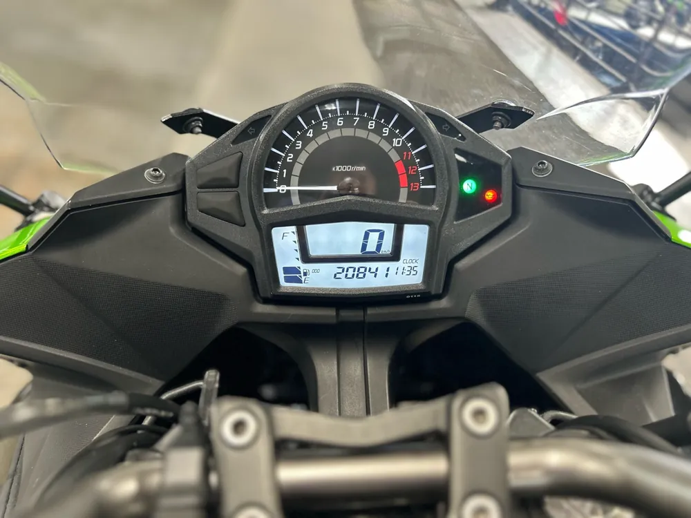 Kawasaki Ninja 400 2014, зелёный, фото 4