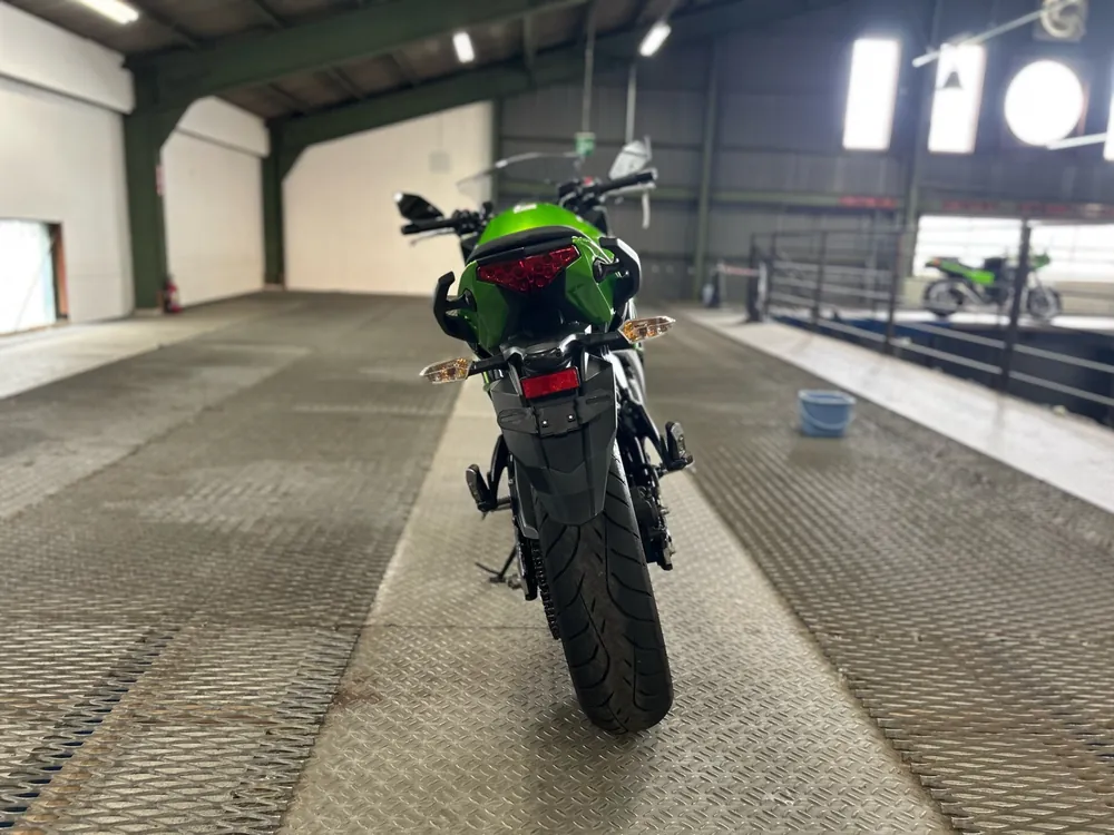 Kawasaki Ninja 400 2014, зелёный, фото 7