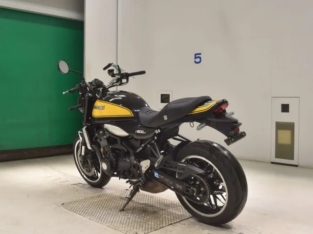 Kawasaki Z900RS 2023, black | yellow, фото 6