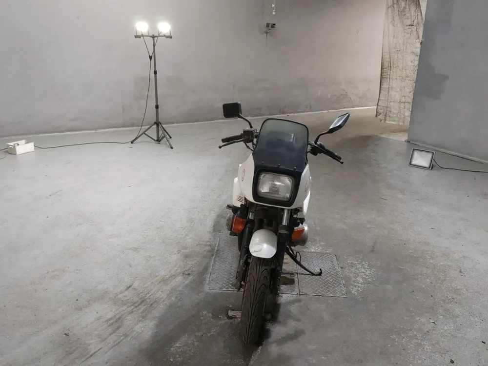 Suzuki GSX750S Katana 1984, белый, фото 3