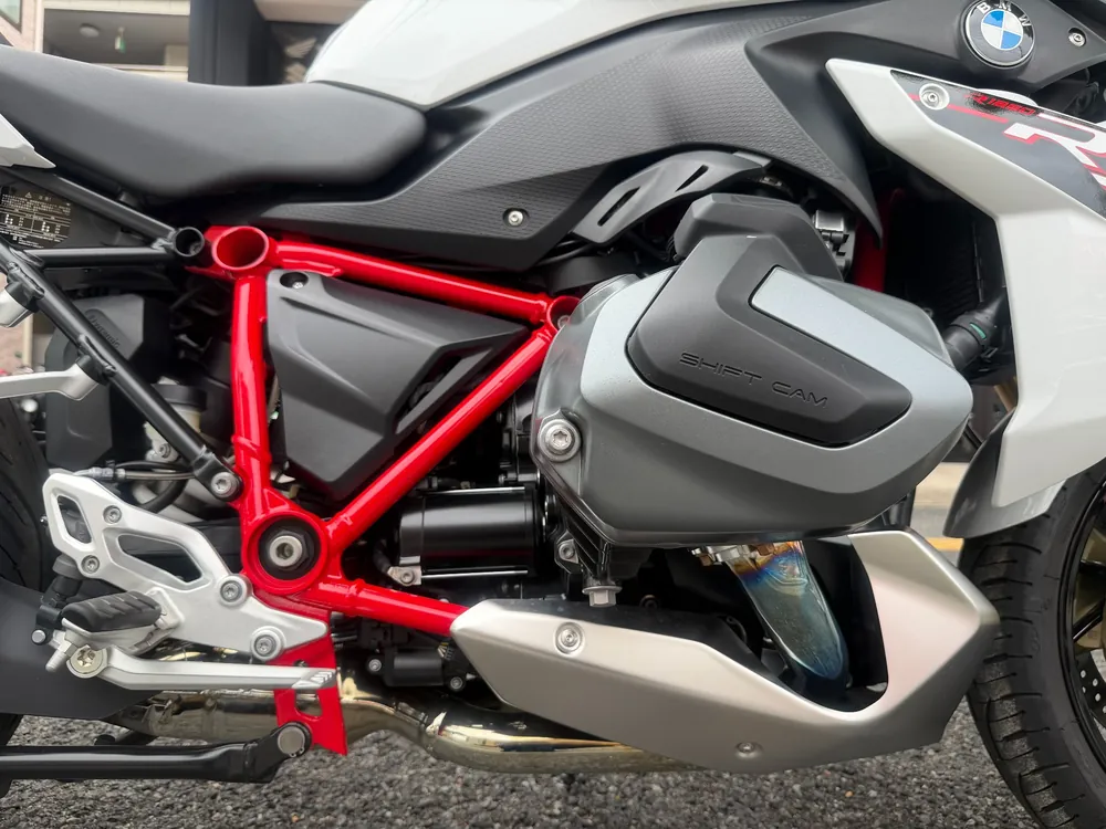 BMW R1250R 2021, белый, фото 18