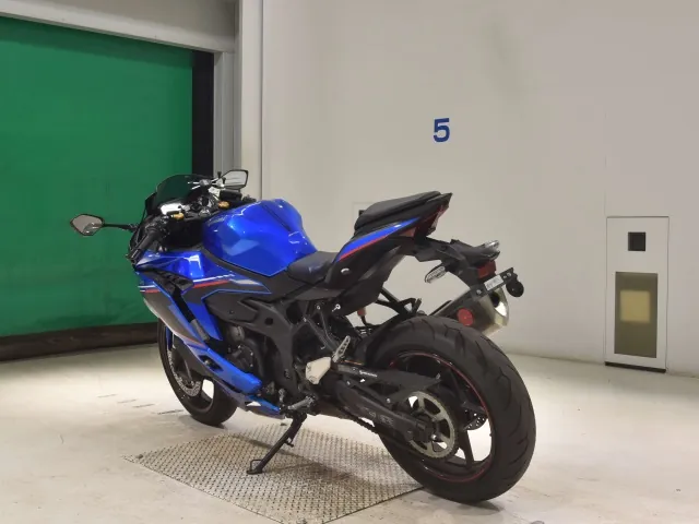 Kawasaki ZX-4R SE 2023, синий, фото 6