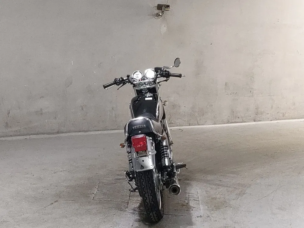 Yamaha SR400 2010, чёрный, фото 4