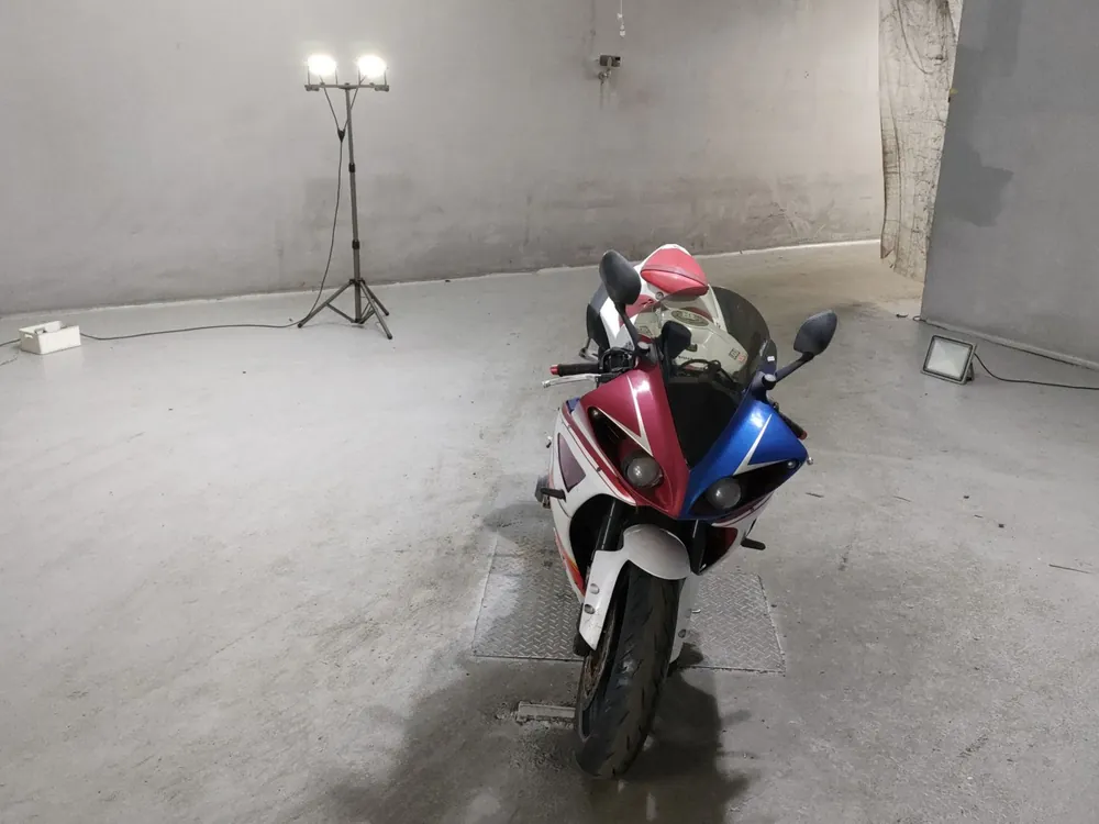 Yamaha YZF-R1 2011, белый, фото 3