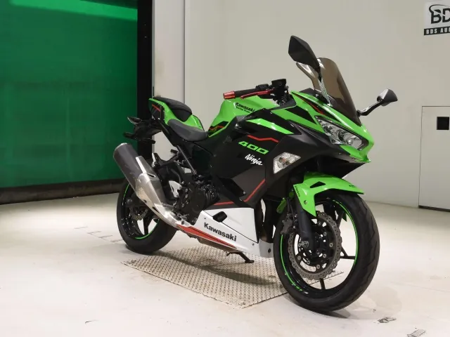 Kawasaki Ninja 400 2021, black | green, фото 3
