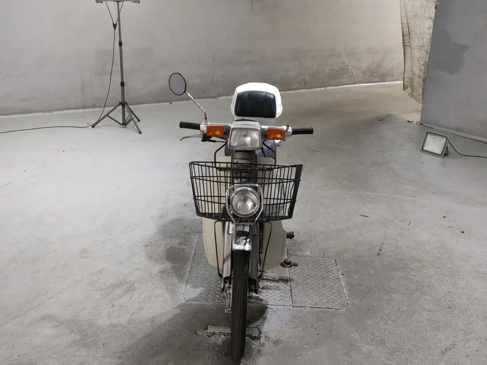 Honda Super Cub, серый, фото 3