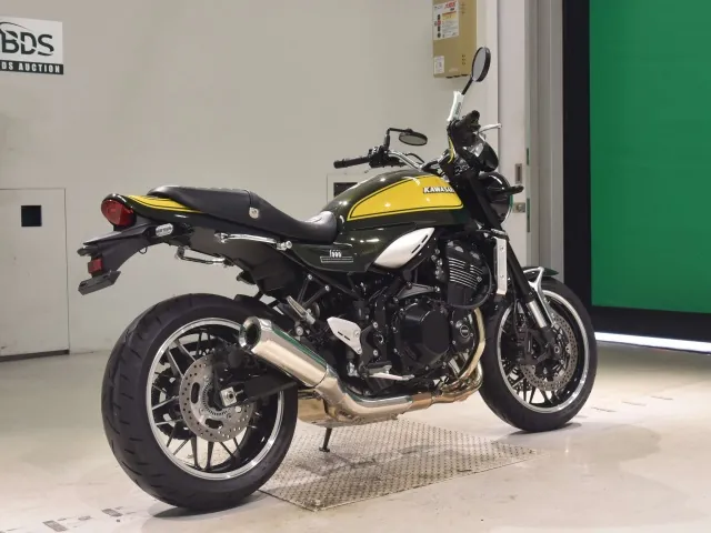 Kawasaki Z900RS 2023, зелёный, фото 5