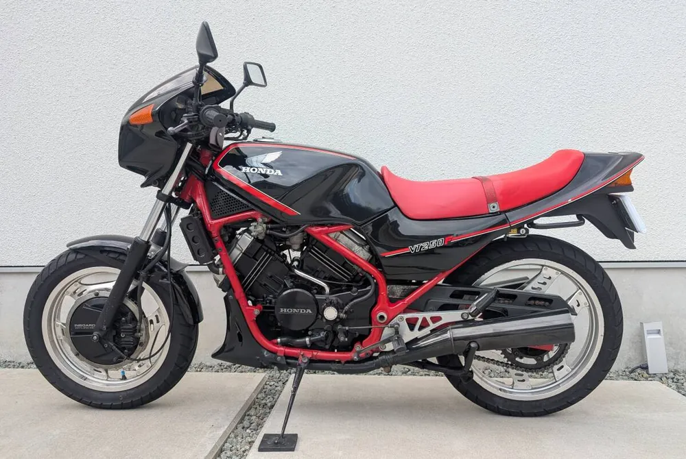 Honda VT250F 1982, фото 3