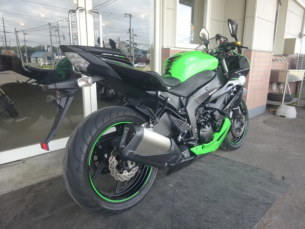 Kawasaki Ninja ZX-6R 2010, black/green, фото 8
