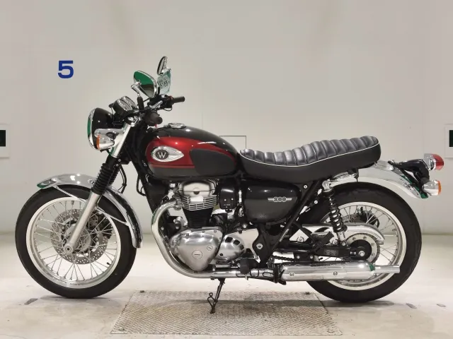 Kawasaki W800-2 2025, red | black, фото 2