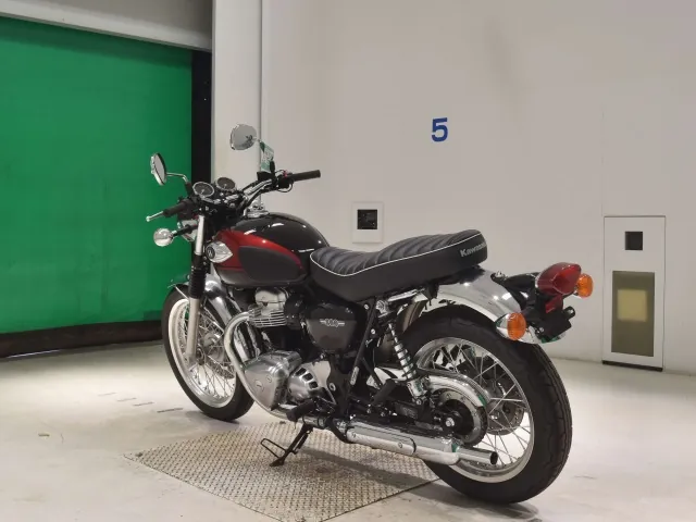Kawasaki W800-2 2025, red | black, фото 6