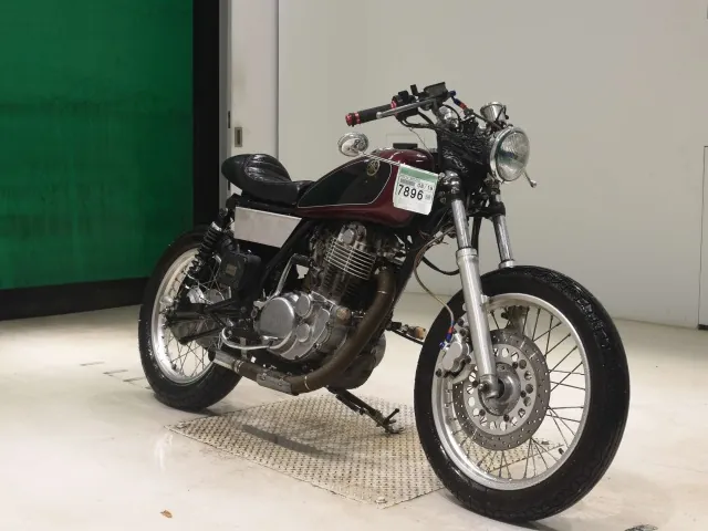 Yamaha SR400 2001, красный, фото 3