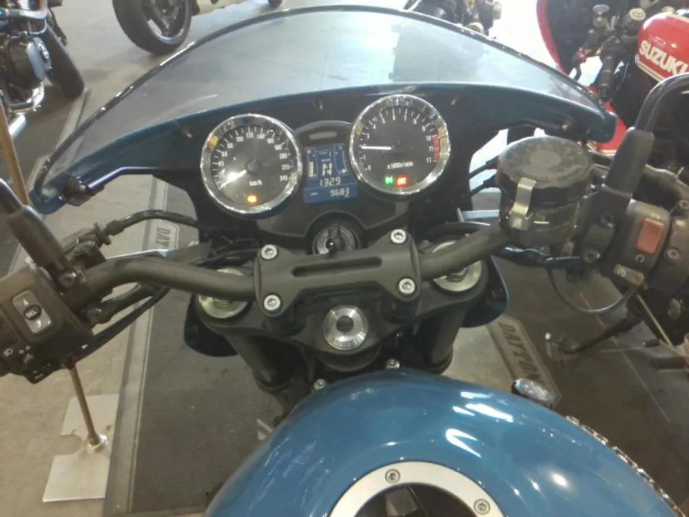 Kawasaki Z900RS 2018, silver / blue, фото 3