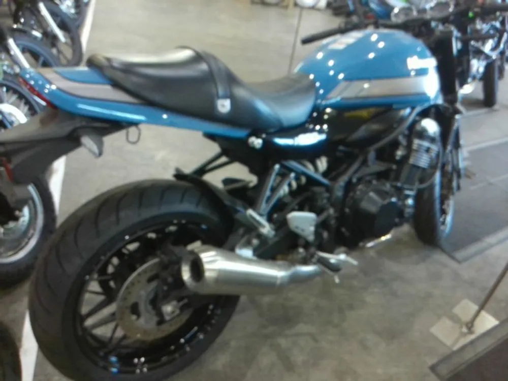 Kawasaki Z900RS 2018, silver / blue, фото 5