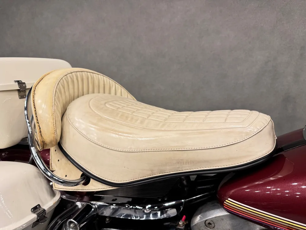 Harley-Davidson FLH1200 2013, белый, розовый, фото 7