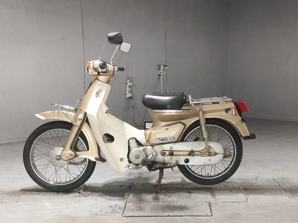 Honda Super Cub, золотистый, фото 2