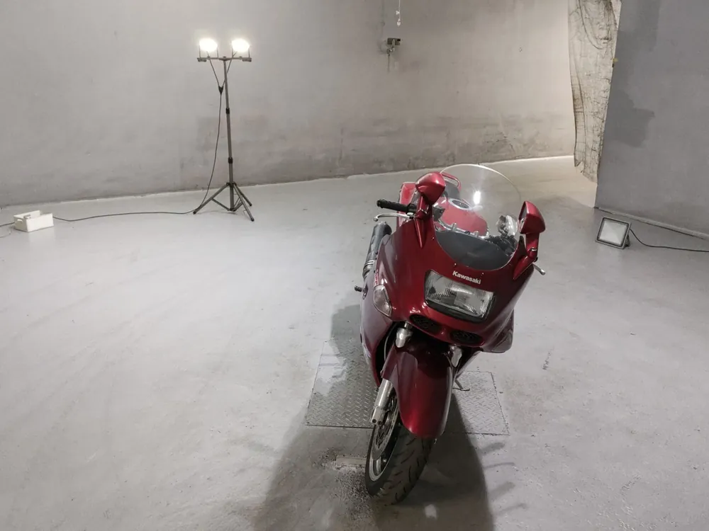 Kawasaki ZZ-R1100 1995, красный, фото 3