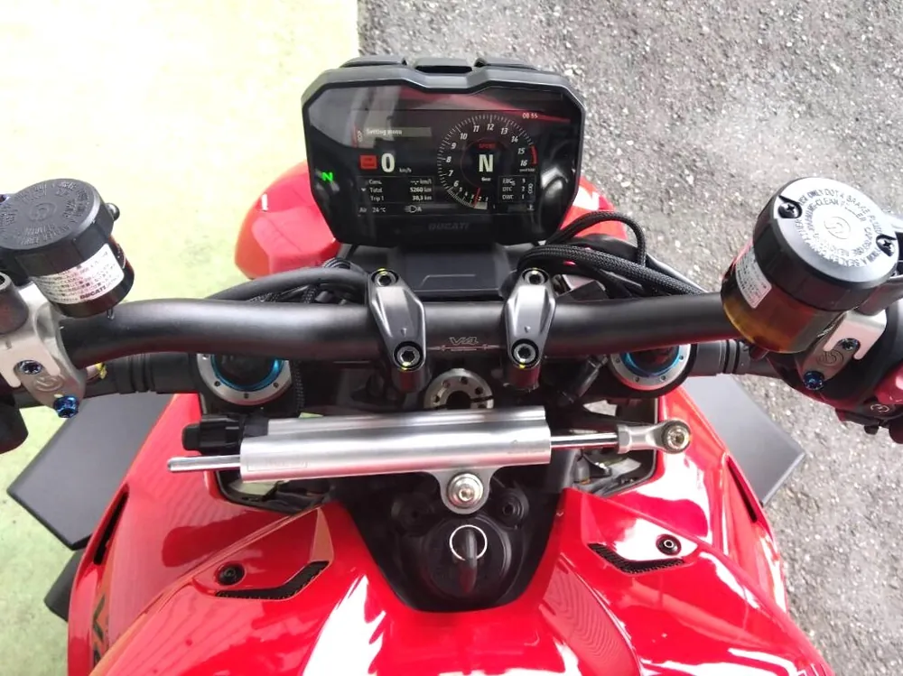 Ducati Streetfighter V4S 2024, фото 2
