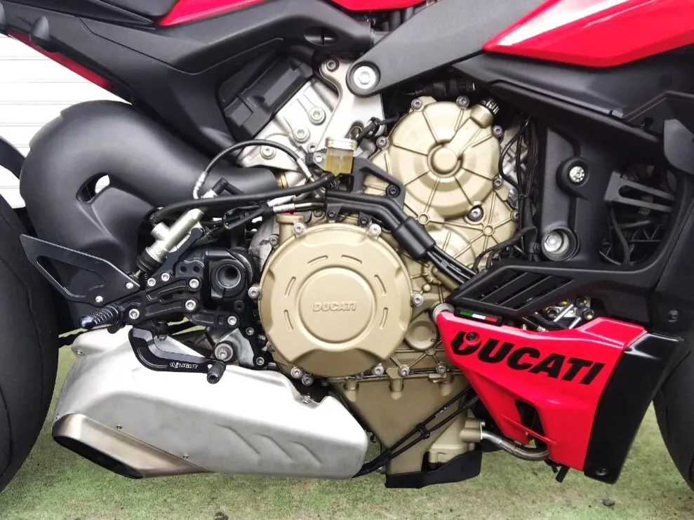 Ducati Streetfighter V4S 2024, фото 3