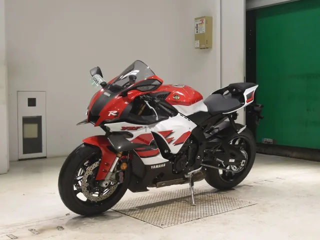 Yamaha YZF-R1M 2026, white | red | black, фото 4