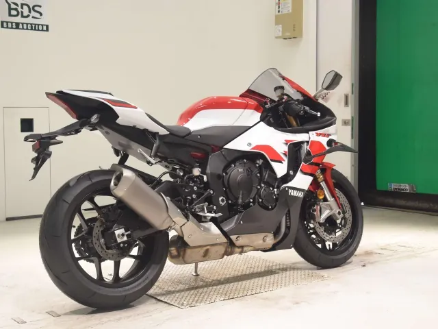 Yamaha YZF-R1M 2026, white | red | black, фото 5