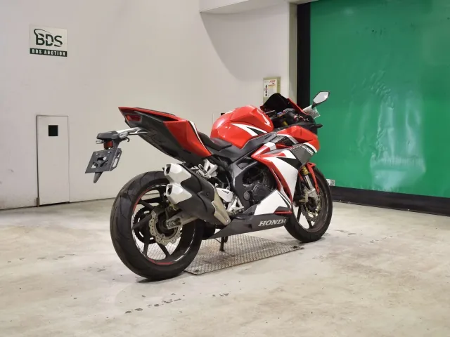 Honda CBR250RR, white | red, фото 5