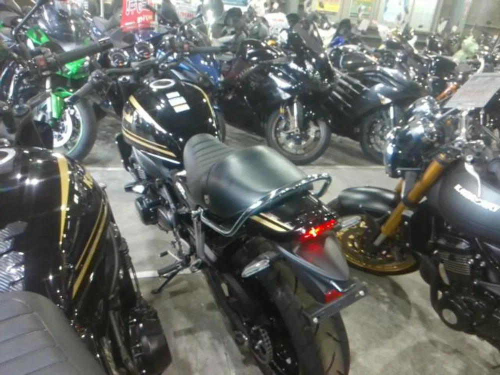 Kawasaki Z900RS 2024, чёрный, фото 2