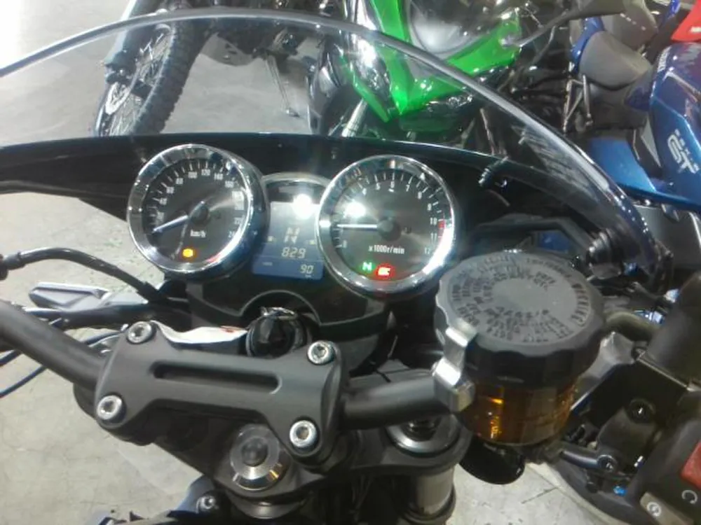 Kawasaki Z900RS 2024, чёрный, фото 3