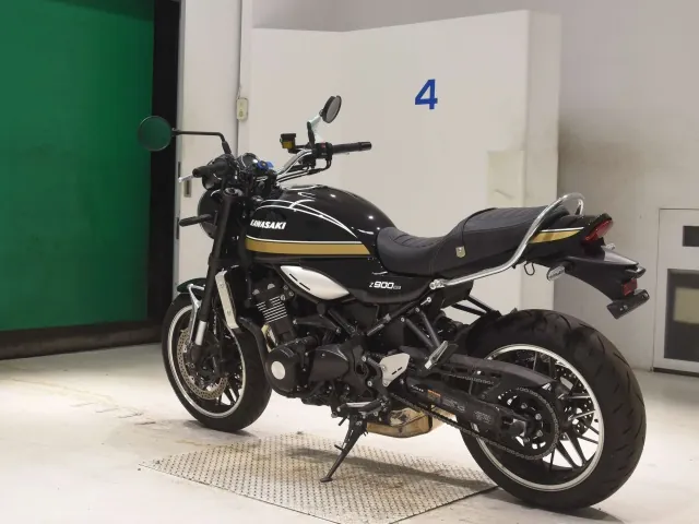Kawasaki Z900RS 2022, black | gold, фото 6