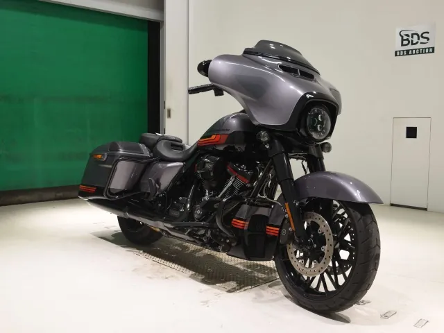Harley-Davidson FLHXSE1920CVO 2020, black | gunmetal, фото 3