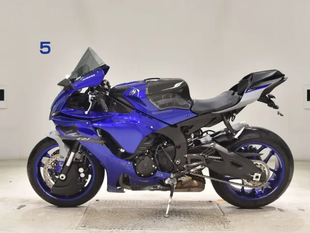 Yamaha YZF-R1M 2021, синий, фото 2