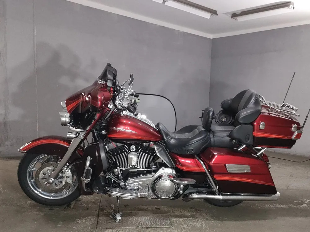 Harley-Davidson FLHTCU1580CVO 2008, красный, фото 2
