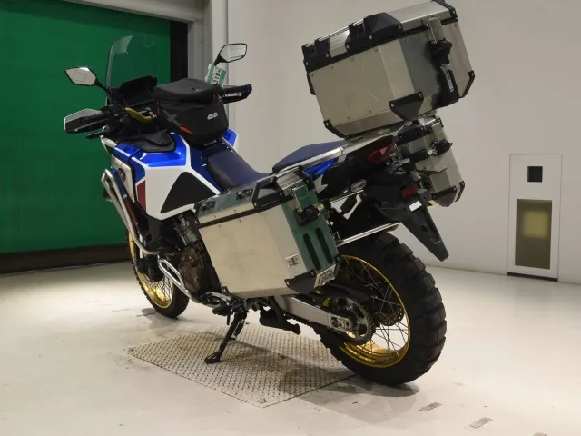 Honda CRF1100L 2020, white | red | blue, фото 6