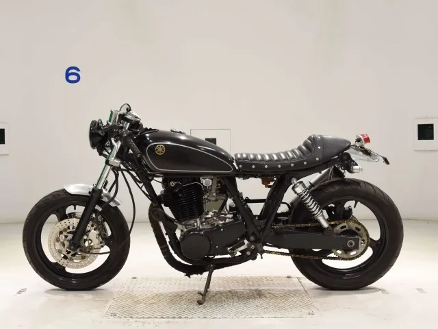 Yamaha SR400 1992, чёрный, фото 2