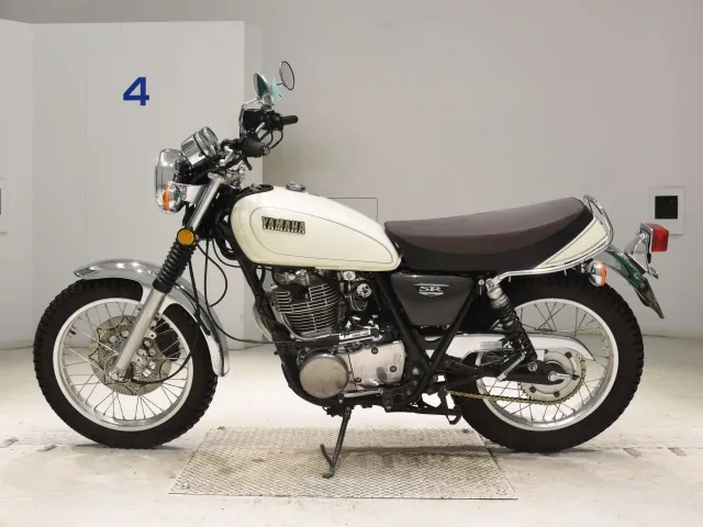 Yamaha SR400 2014, белый, фото 2