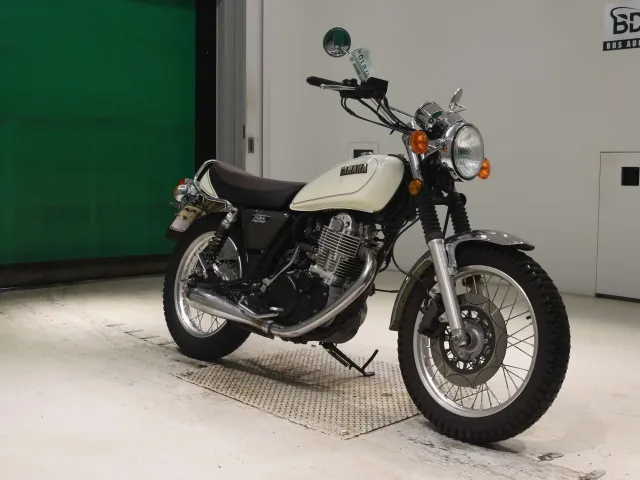 Yamaha SR400 2014, белый, фото 3