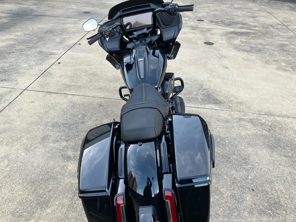 Harley-Davidson FLTRX 2026, чёрный, фото 13